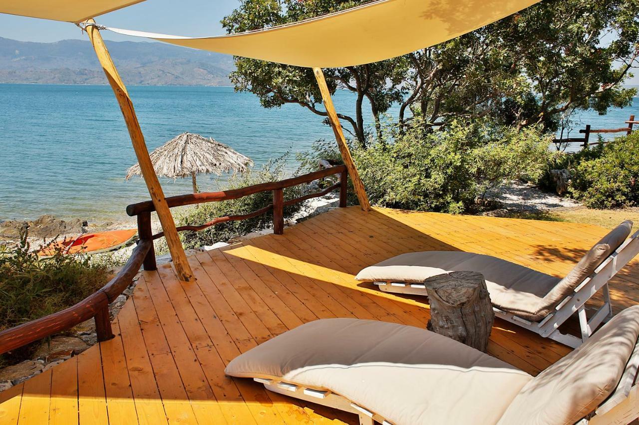 Beach Front Villa Melani Mytilíni Buitenkant foto